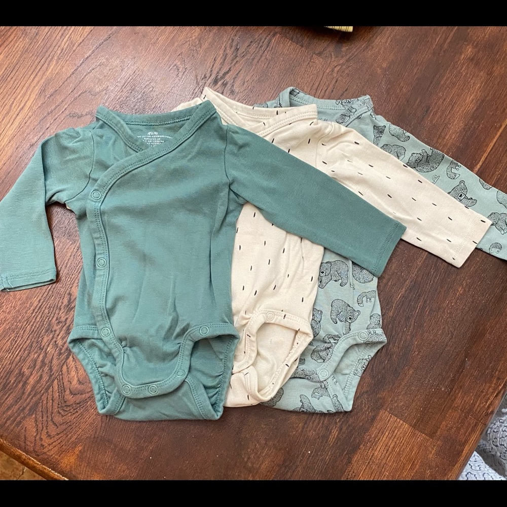 H&M set of three organic cotton onesies